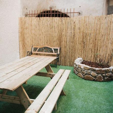 Appartement 2 Pieces Jacuzzi Brioude Exteriér fotografie