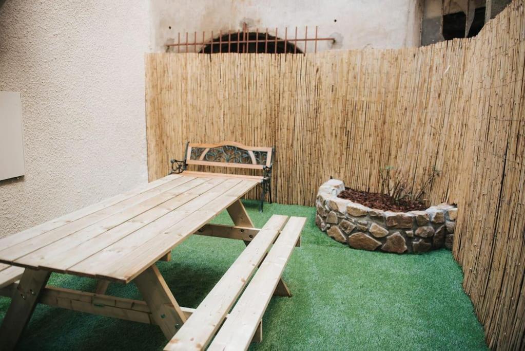 Appartement 2 Pieces Jacuzzi Brioude Exteriér fotografie